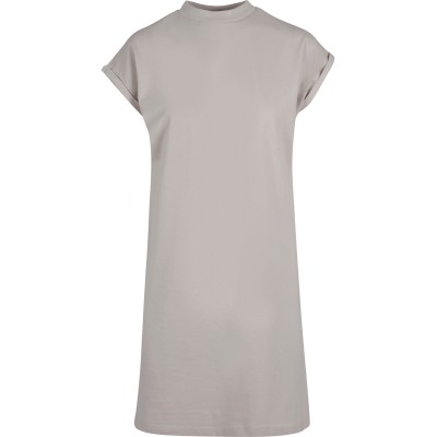 Abito da donna con spalle estese Abito da donna con spalle estese