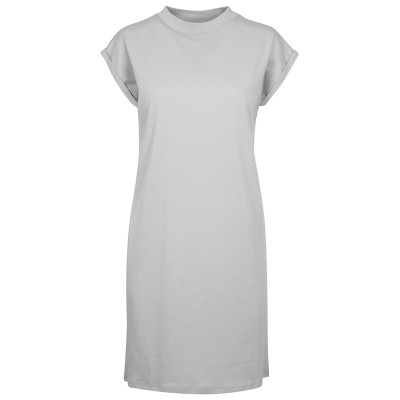 Abito da donna con spalle estese e tartaruga Abito da donna con spalle estese e tartaruga