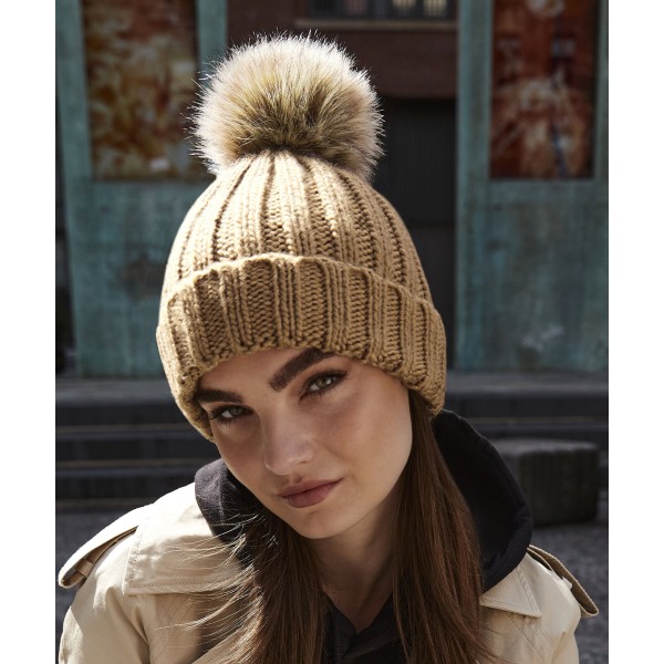 Berretto spesso con pompon in pelliccia - cod. RWBC412