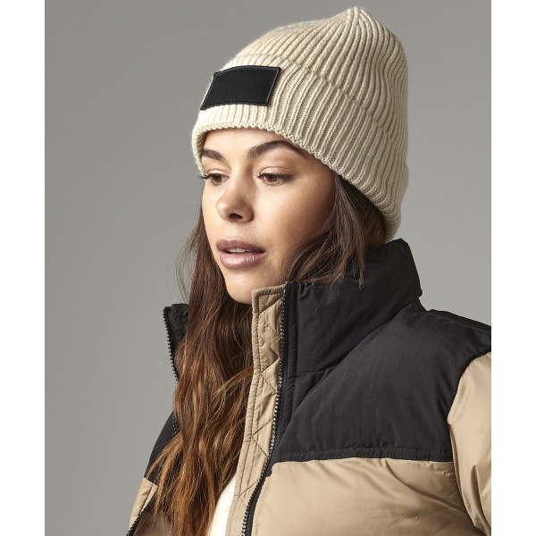 Berretto con toppa alla moda - cod. RWB442R