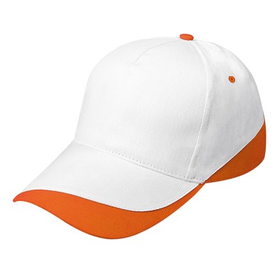Cappellini con scritte promozionali
